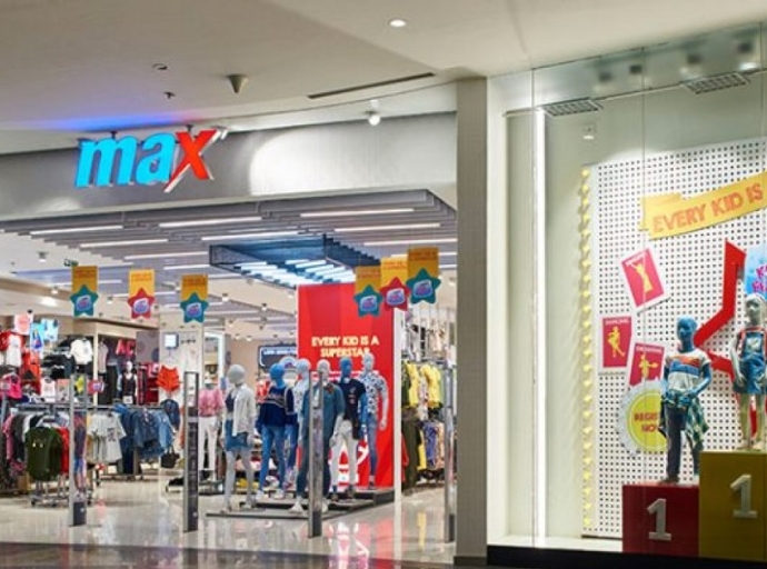 Max Fashion unveils unique clothing installation at largest store launch